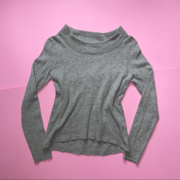 Timeless ANGORA sweater 🤍 - Picture 1 of 2